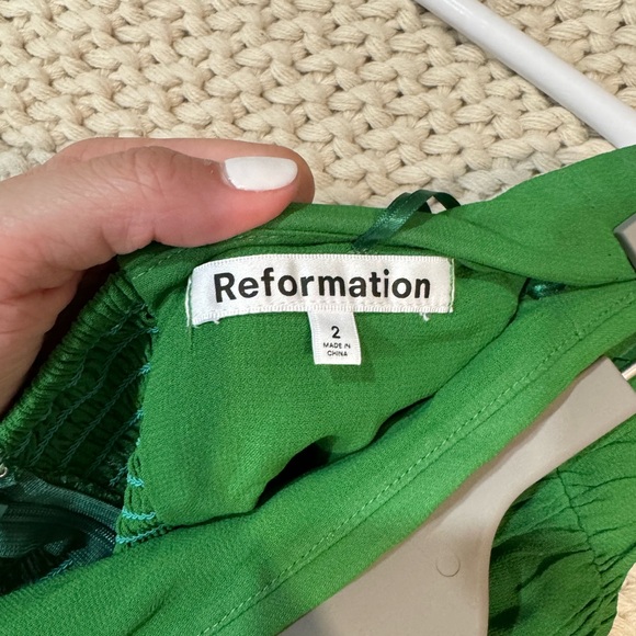 NWT Green reformation dress SIZE 2 - Picture 3 of 3